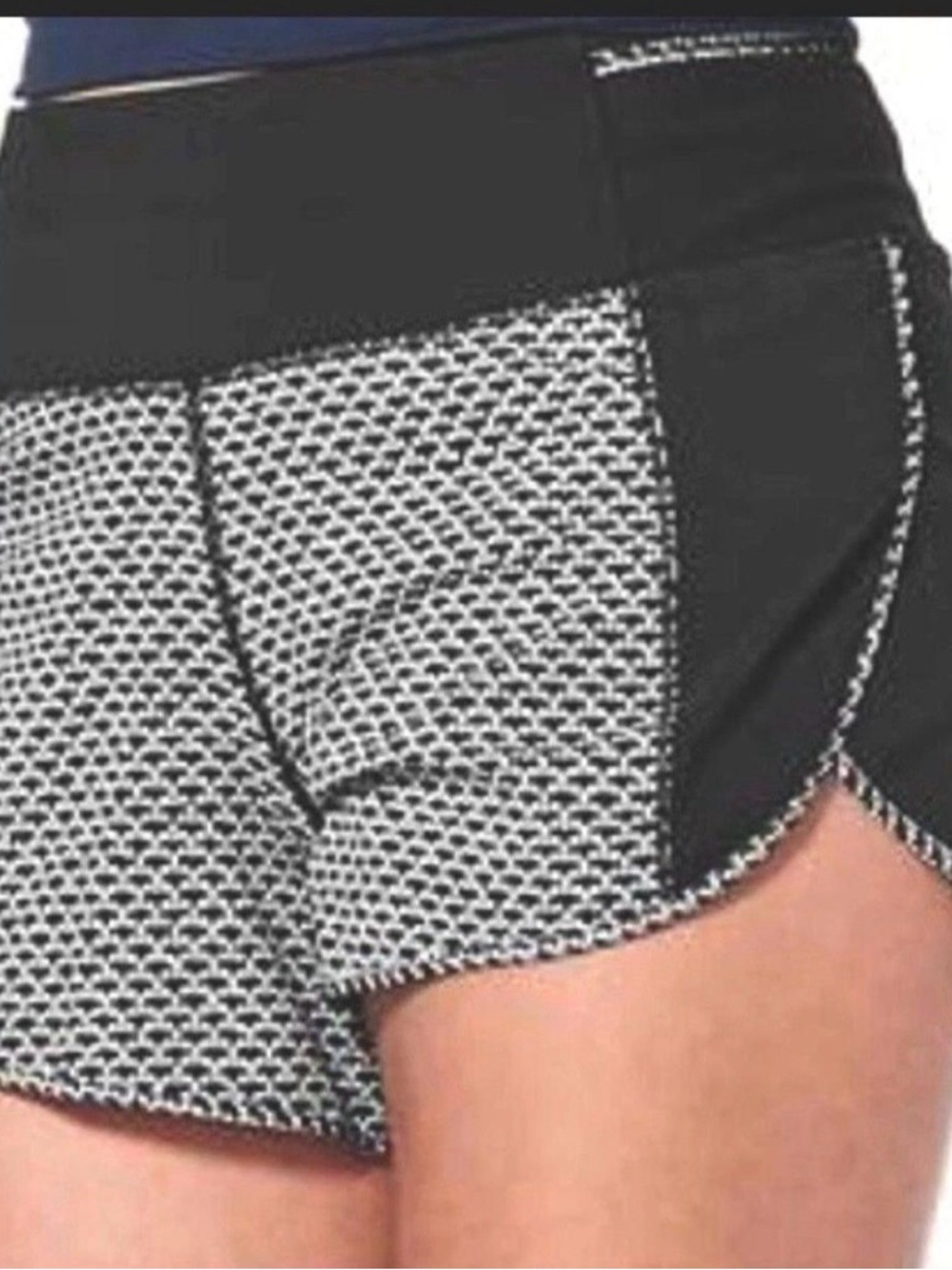 lululemon athletica Real Quick athletic shorts, size 6 - Picture 3 of 11